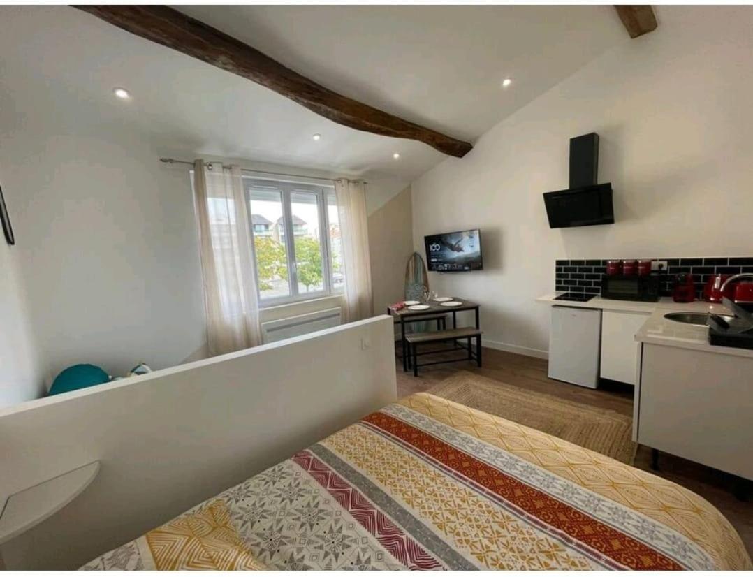 The California Dream - Hyper-Centre - 2Mn Gare Sncf - Wifi Netflix Gratuit Niort Exterior foto